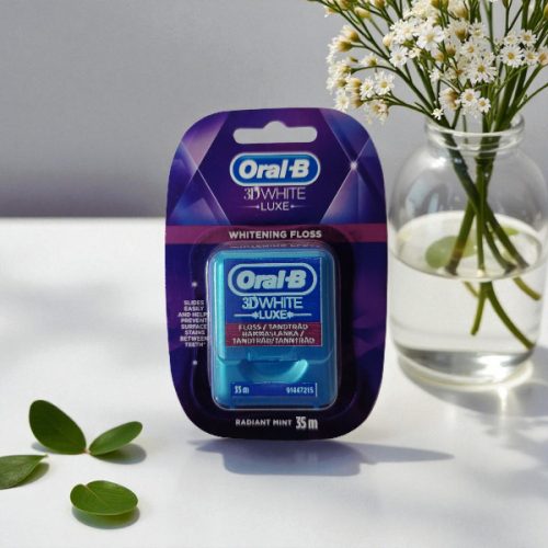 Oral-B 3D White Luxe Fogselyem – Radiant Mint (35 m)