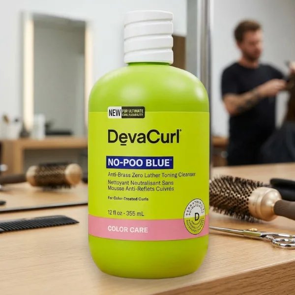 DevaCurl No-Poo Blue® Sárgulásgátló, habzásmentes tónusjavító sampon festett hajra – 355 ml
