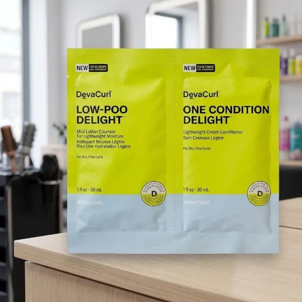 DevaCurl Low-Poo Delight Sampon és One Condition Delight Balzsam Duó Csomag – 2 x 30 ml (2 x 1 fl. oz.)